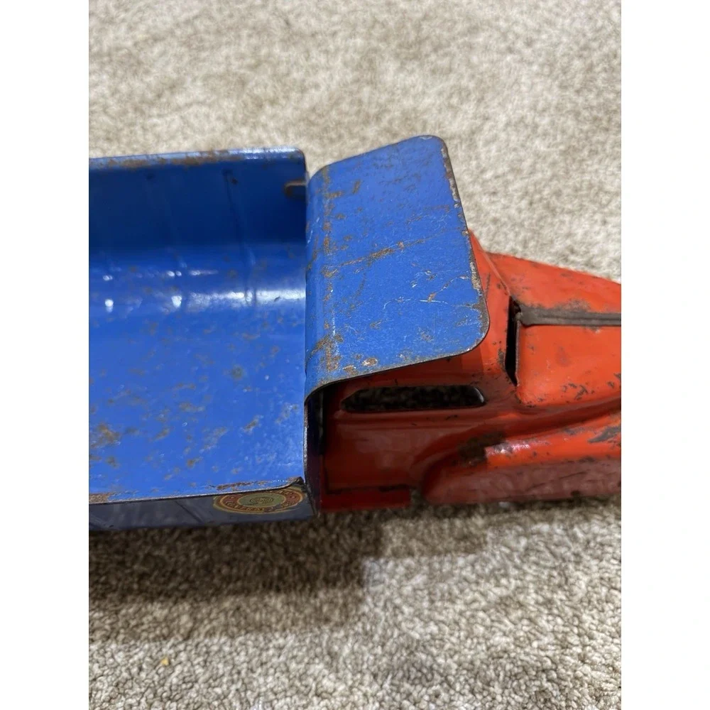 Vintage Lumar  Contractors Toy Dump truck Steel Its From The 1940s 1950s Era‎